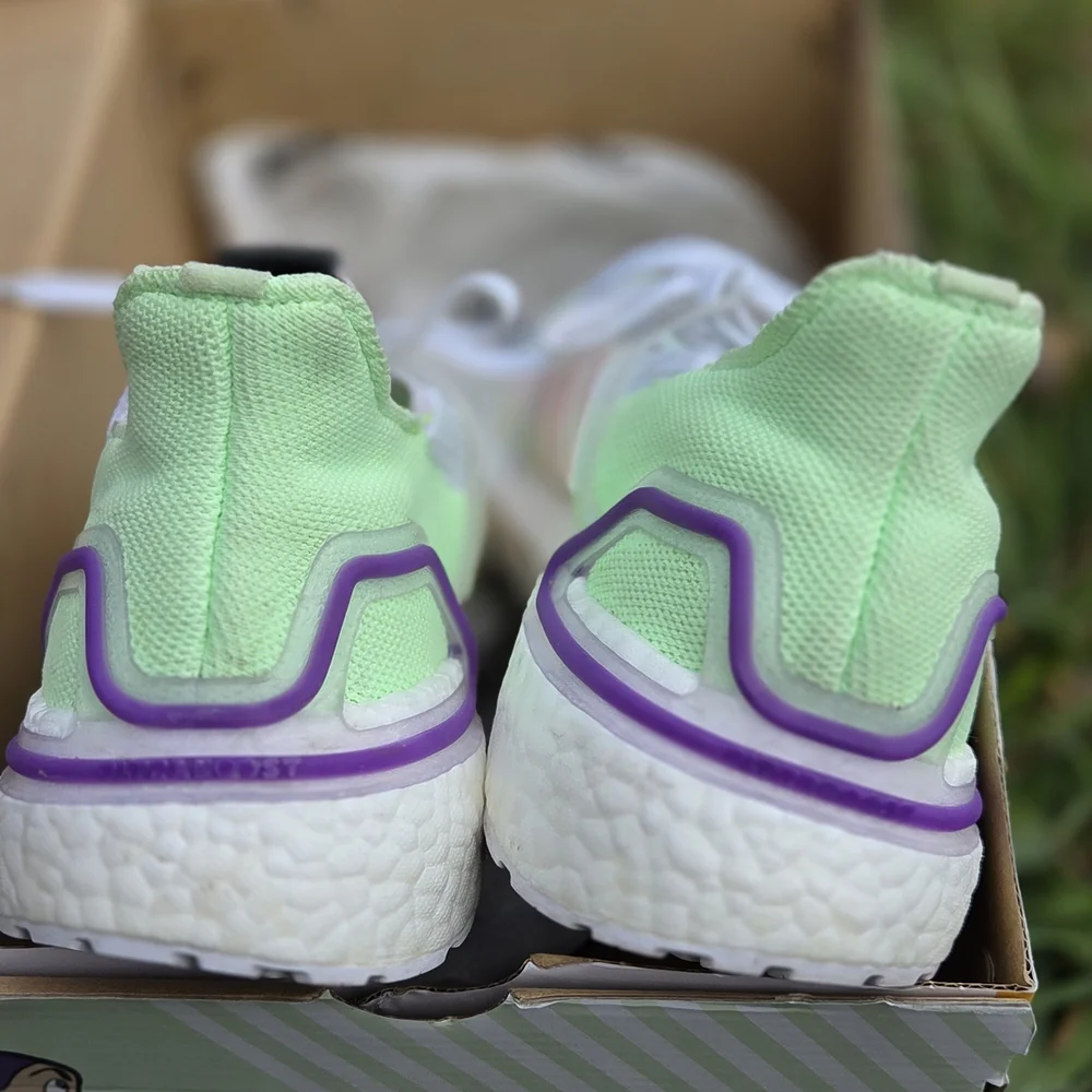 Adidas Ultra Boost Toy Story Buzz Lightyear - Picture 5 of 7